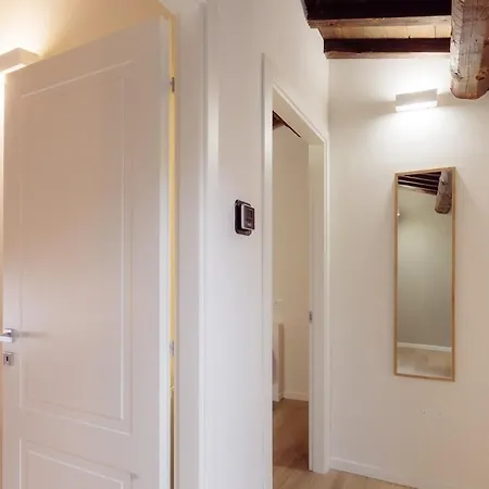 Winding Village Apartment