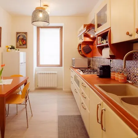 Apartment Winding Village