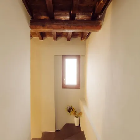 Winding Village Apartment *