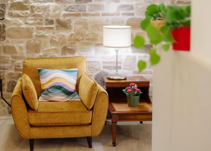 Winding Village * Trevi